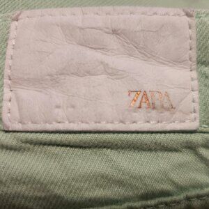 Zara Light Green High Rise Straight Leg‎ Cropped Jeans Women’s Size 2